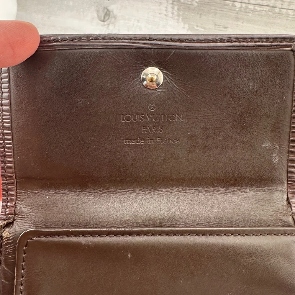 Louis Vuitton authentic louis